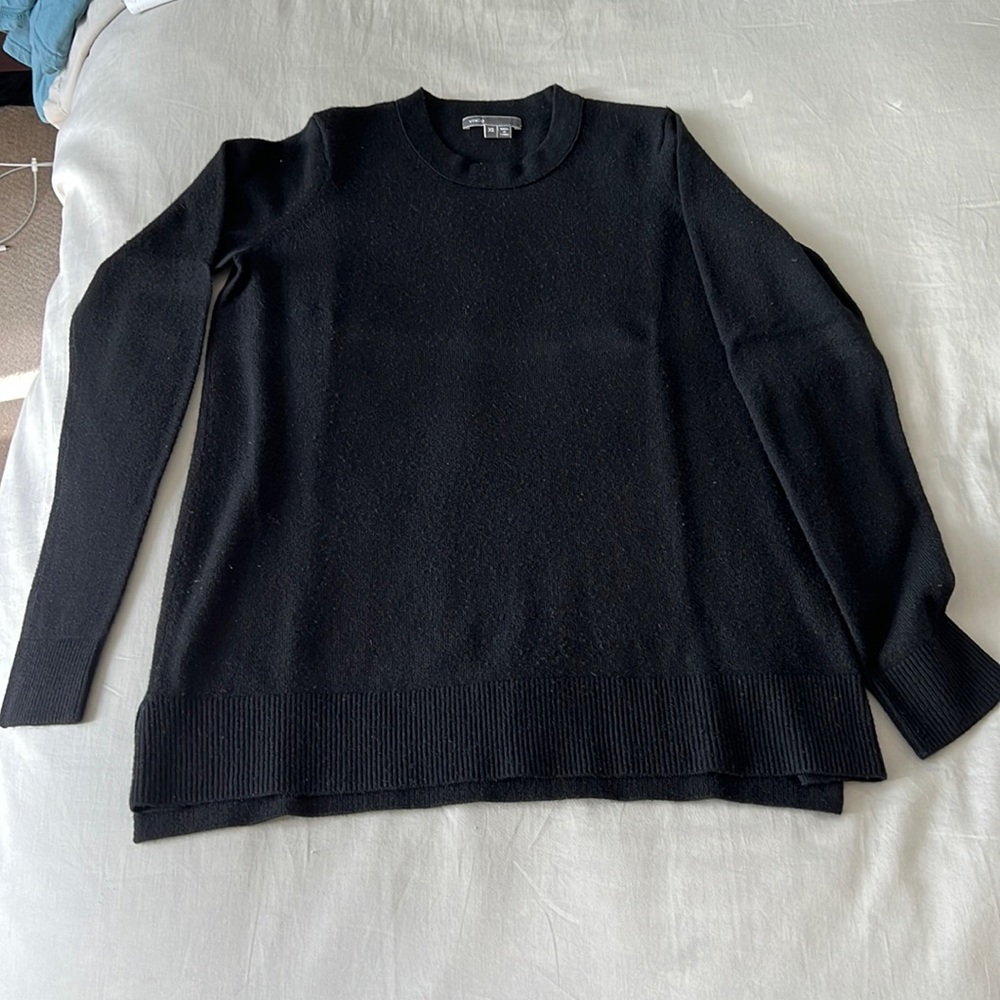 Vince black cashmere long sleeve sweater. Size XS. Freshly dry cleaned!